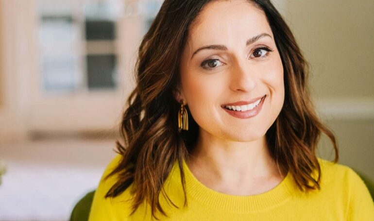 Farnoosh-yellow-shirt-7